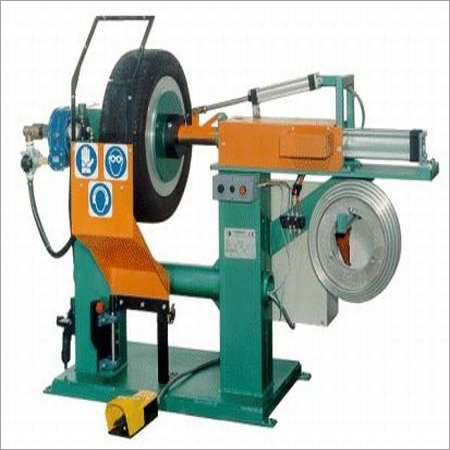 Tyre Rebelting Machinery