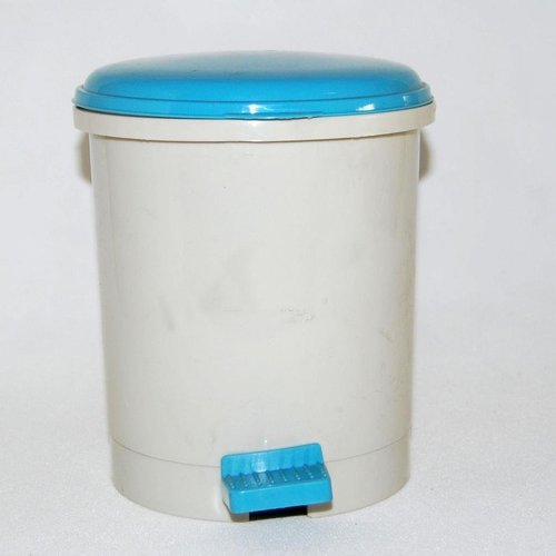Plastic Dustbin