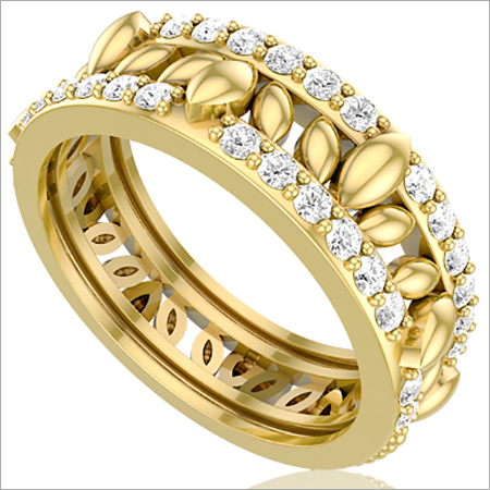 18K Yellow Gold Ring with Round Diamonds