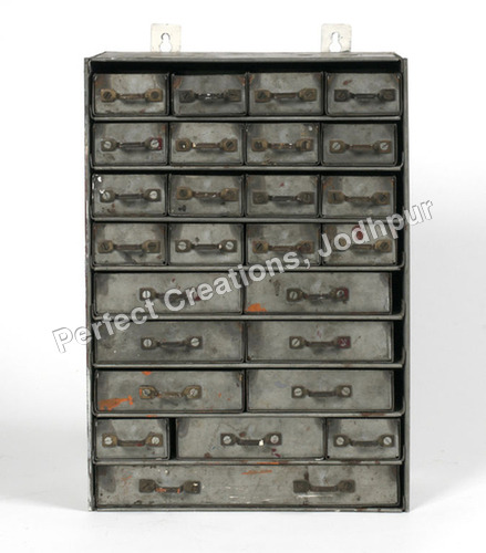 VINTAGE INDUSTIAL DRAWER CHEST