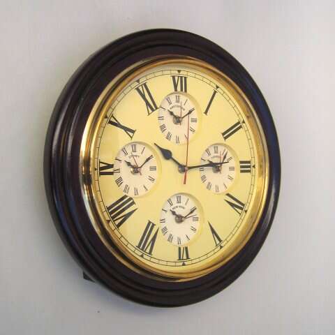 Wooden Wall World Round Clock