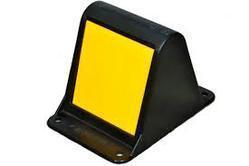 Median Marker - Plastic, 150x150x100 mm, Yellow | Clear Marking, Durable Design, Easy Installation, High Visibility, Road Safety