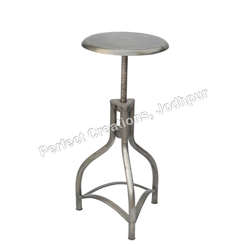 VINTAGE INDUSTRIAL STOOLS