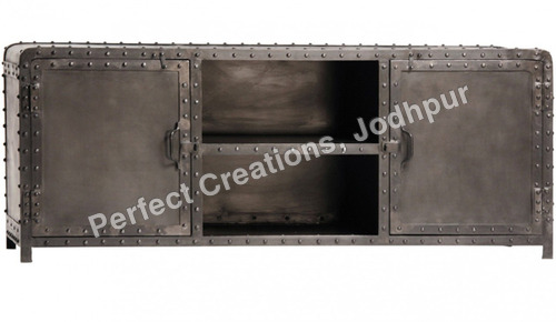 VINTAGE INDUSTRIAL T.V. UNIT