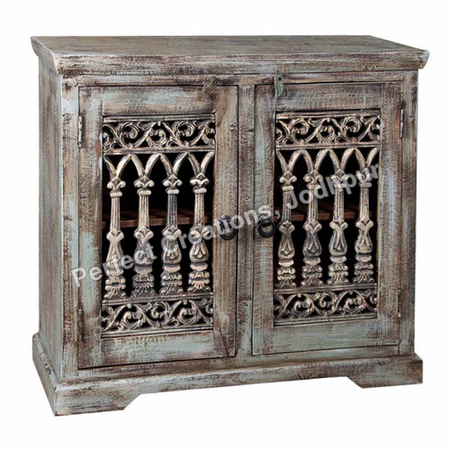 RECLAIMED OR RECYCLED WOOD FURNITURE