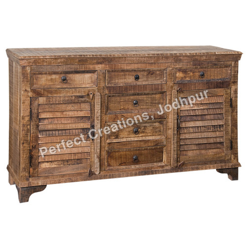 RECLAIMED OR RECYCLED WOOD FURNITURE