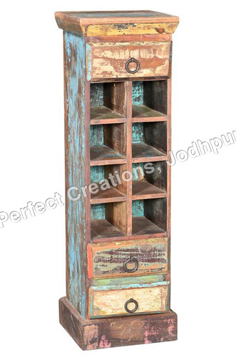 RECLAIMED OR RECYCLED WOOD FURNITURE