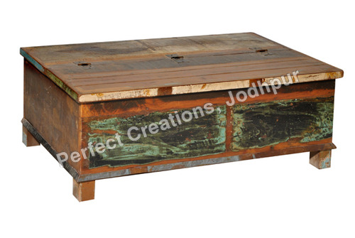 RECLAIMED OR RECYCLED WOOD FURNITURE