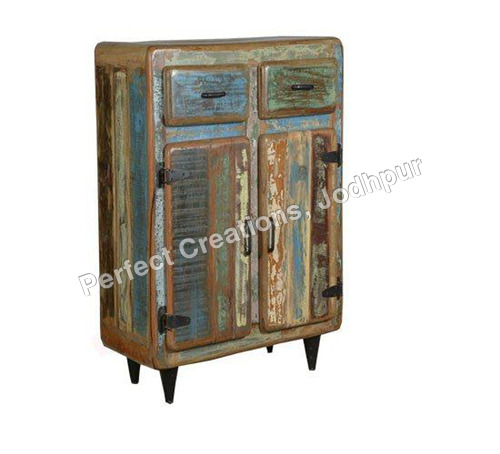 RECLAIMED OR RECYCLED WOOD FURNITURE