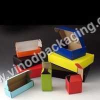 Multi Color Gift Boxes - Multi Paperboard, Medium Size, Various Colors | Smooth Finish, Impressive Design, High Strength, Excellent Durability