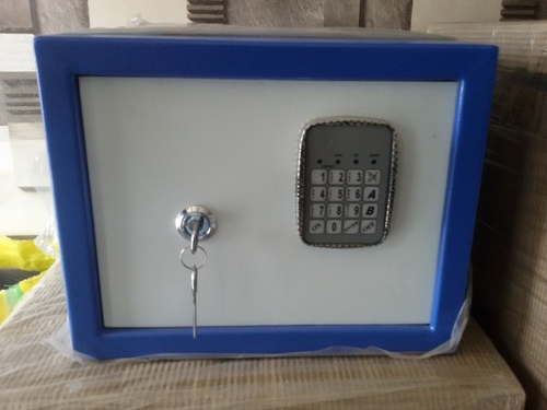 Electronic Safe Locker