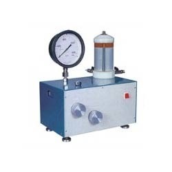 DEAD WEIGHT TYPE OIL & WATER CONSTANT PRESSURE SYSTEM By BRILLAB SCIENTIFIC EQUIPMENT COMPANY