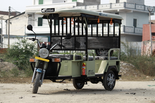 Chargeable E Rickshaw