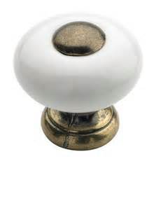 DOLL KNOB
