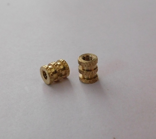 Round Brass Three Knurling Inserts