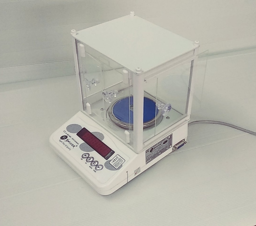 Lab Cum Jewellery Weighing Scale - Accuracy: 0.01 Gram