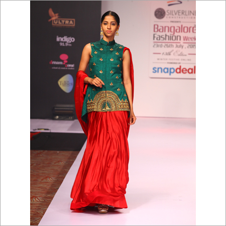 Red And Bottle Green Saree