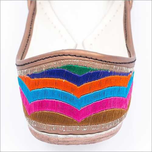 Women Multi Coloured Punjabi Juttis
