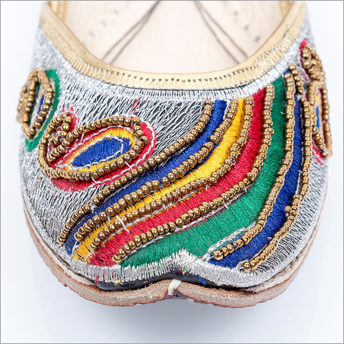 Multi Color Traditional Punjabi Jutti