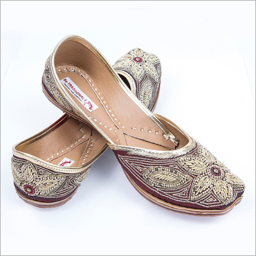 Bead Work Punjabi Jutti