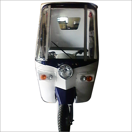 Solar Cum Battery E Rickshaw