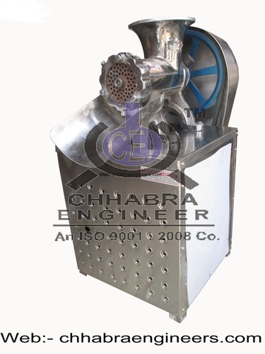 Meat Mincer - Stainless Steel 13.39 x 7.87 inches | Fast Working Easy to Use Suitable for Hotels 70 kg/hour & 120 kg/hour Capacity