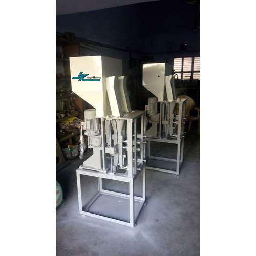 Cashew Nut Cutting Machine