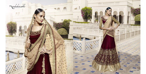 Designer Lehengas