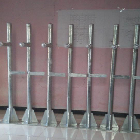 Stanchion Pipe Support