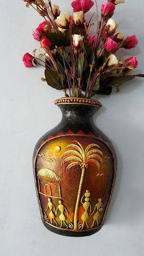Shilpacharya Handicrafts द्वारा पेपर मेश फ्लावर पॉट