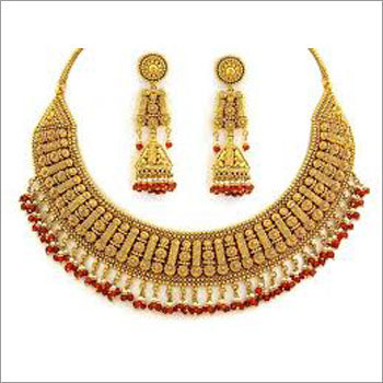 Traditional Gold Necklace Set