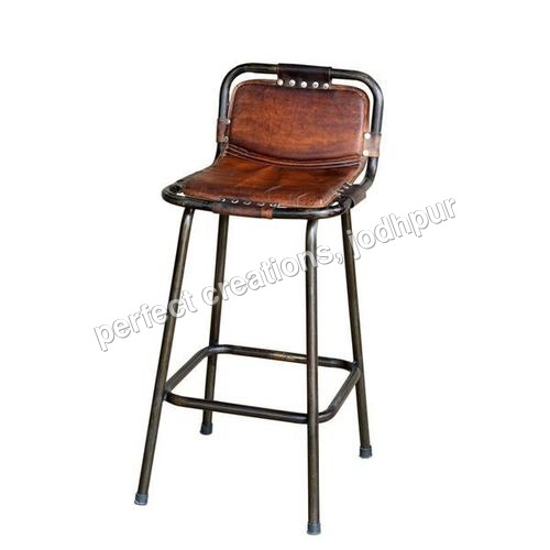 INDUSTRIAL LEATHER LONG CHAIR