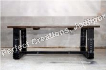 ELEGANT AVIATOR RANGE BLACK-TABLE