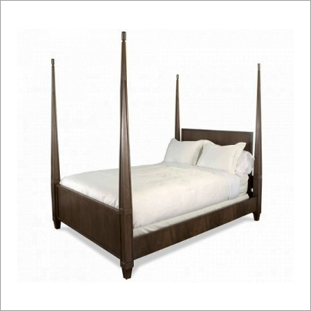 Wooden Four Postal Queen Size Bed