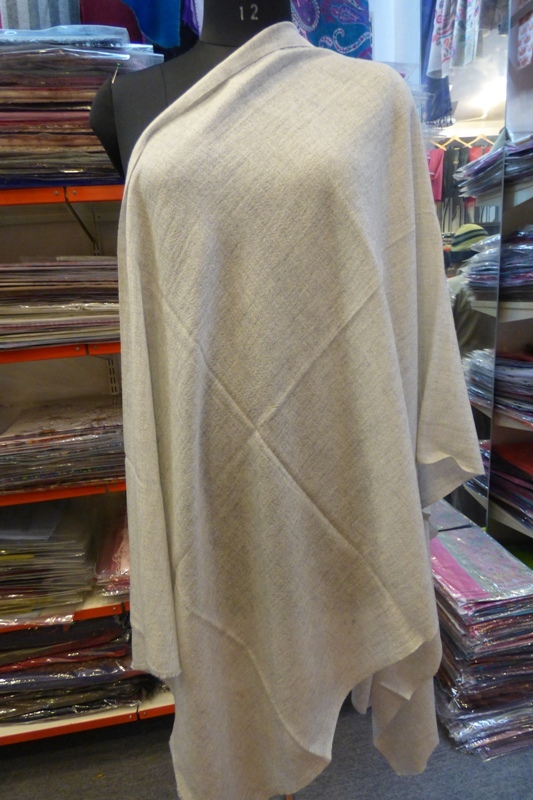 100% Pashmina yarn Dye Natural Color