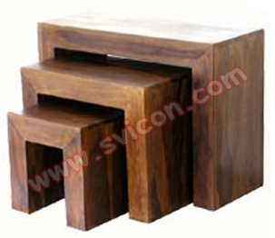 WOODEN COFFEE TABLE SET OF 3