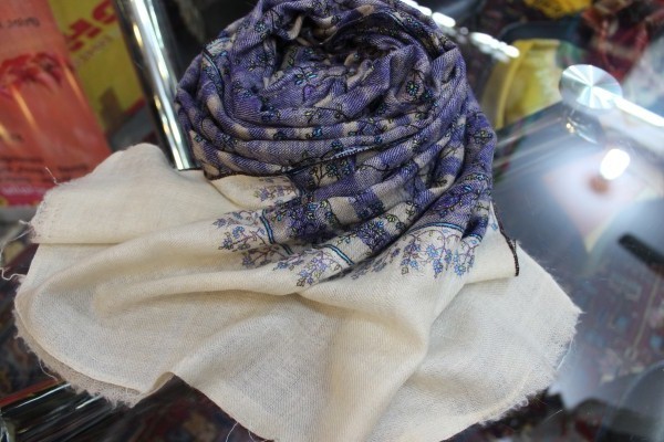 100% Pashmina Hand Woven hand Embroided