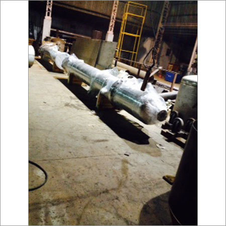 Distillation Column Equipment