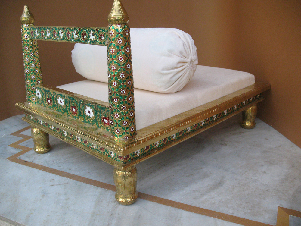 Metal Daybed - Metal And Fabric, Variable Size, Green | Relaxation, Comfort, Durable, Elegant, Stylish Support