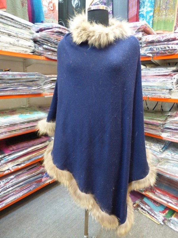 Cashmere Knitted WIth Fox Fur Poncho 