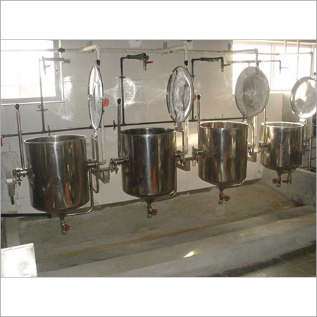 Available In Various Color Kitchen Equipments