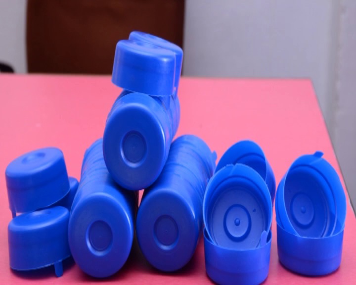 Plastic Caps