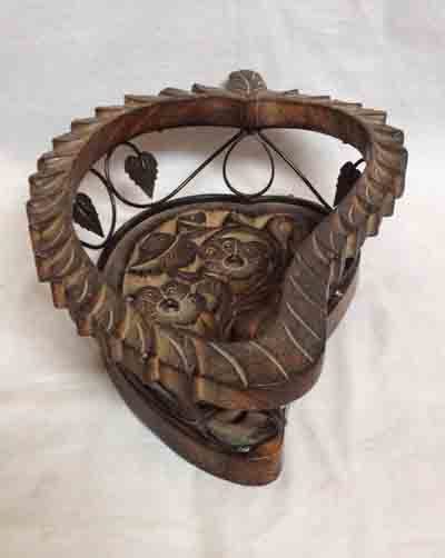 Handicraft Item - Wood & Iron, 15.5x10x4.5cm, Brown | Unique Design, Intricate Carving, Handcrafted Durable Decor