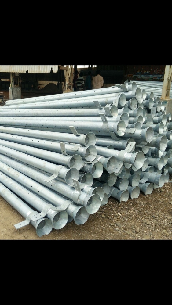 Silver Hot Dipped Galvanized Pipe Poles
