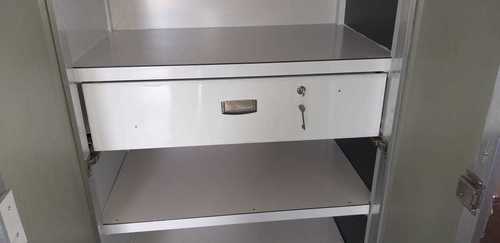 Aluminium Wardrobe