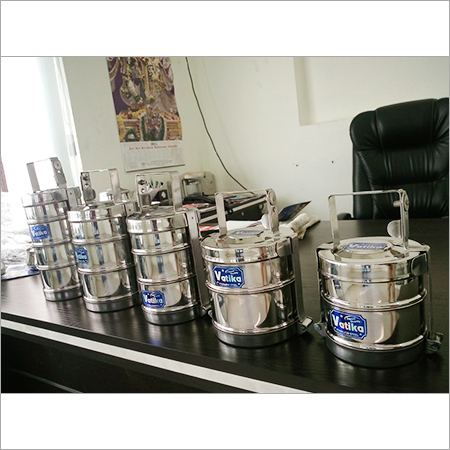 Steel Food Container - Stainless Steel, 1-5 Millimeter Thickness, Silver Color | Corrosion Resistant, High Strength, Longer Service Life, Optimum Quality