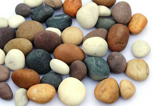bulk suplier of natural river stone with multicolor mic round smooth unpolished tumble stone 3-5 cm size
