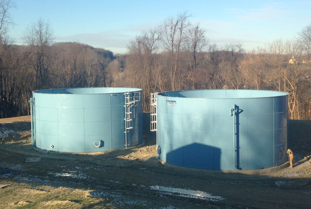 Manure containment fabrics