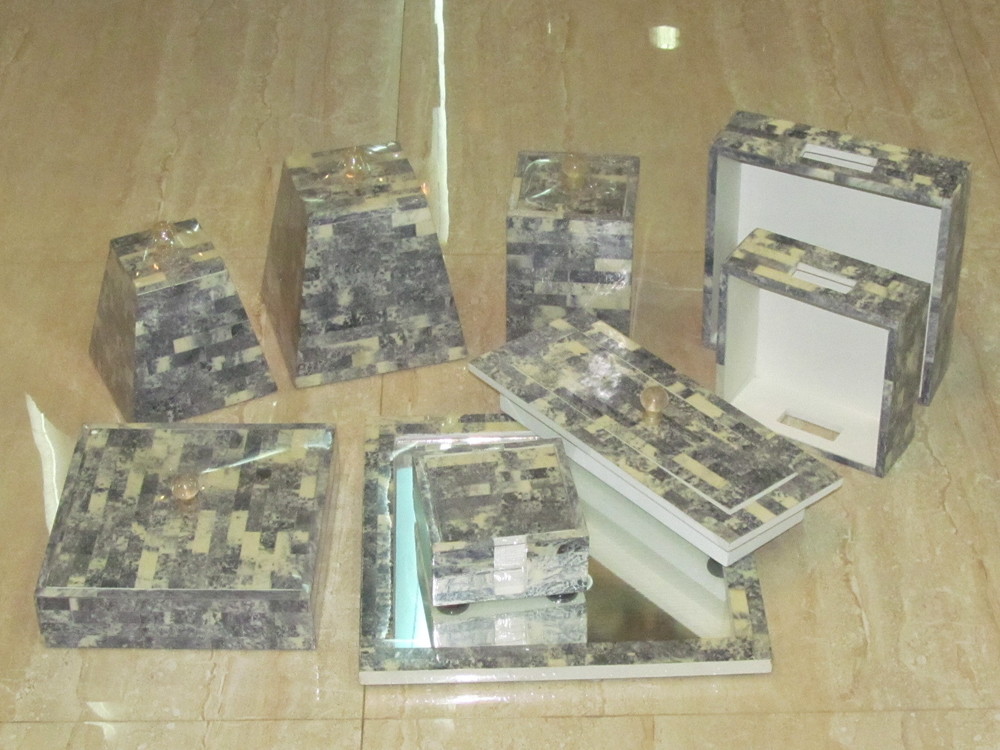 Gift Articles