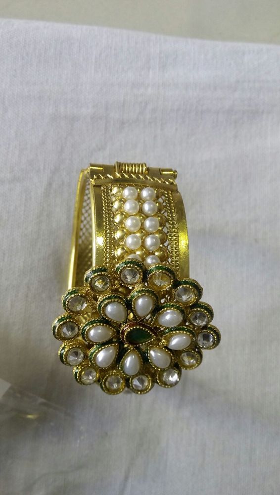 ARTIFICAL JEWELLERY